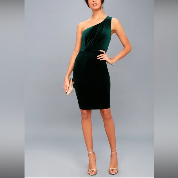 Lulus Candlelit Date Forest Green Velvet One-Shoulder Bodycon Dress - Picture 3 of 9